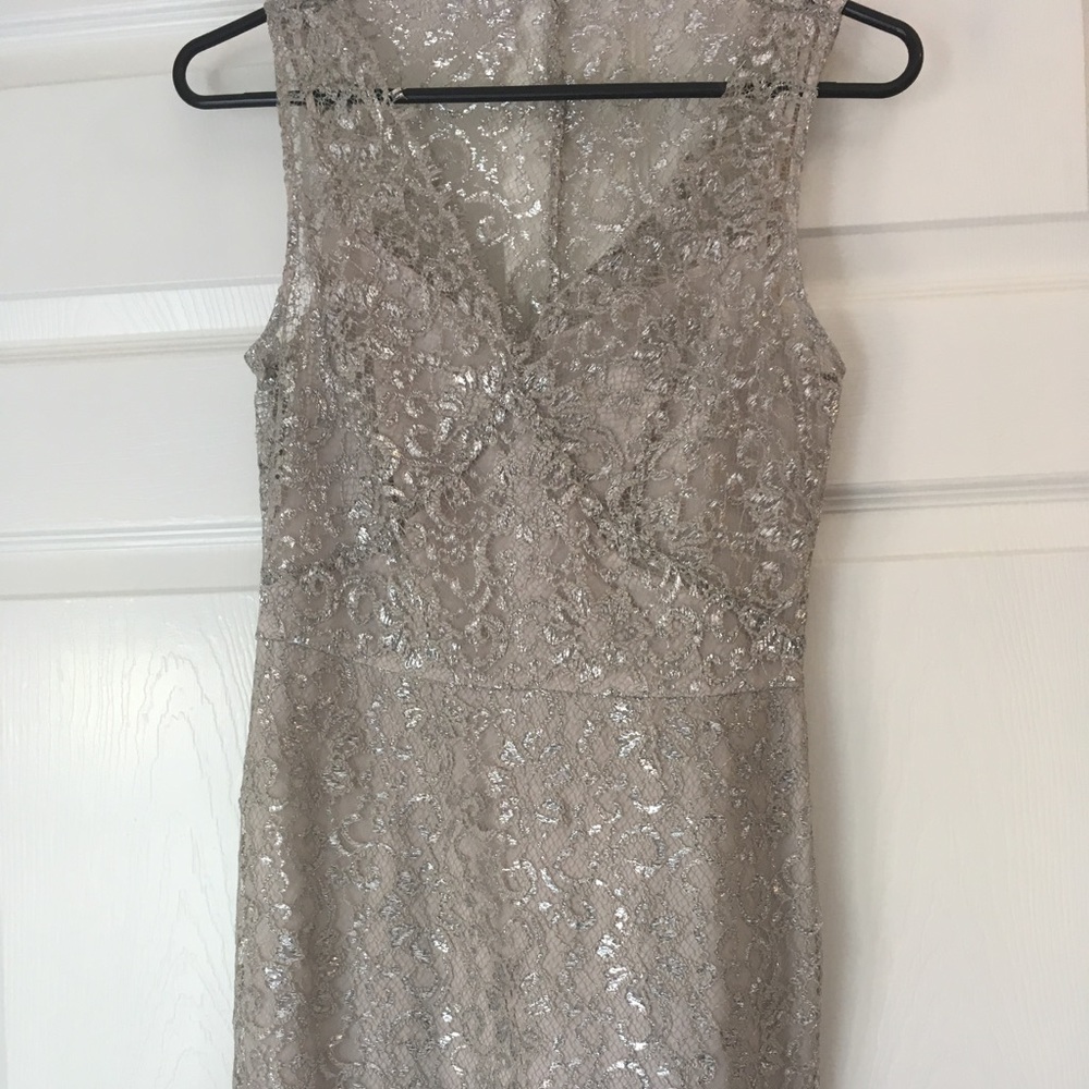 Beautiful BCBG cocktail dress - size 6